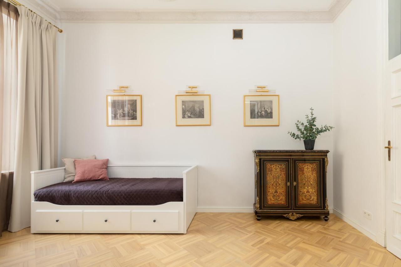 Marszalkowska 58 - Classy Two Bedroom Apartment With Balcony By Noclegi Renters Варшава Экстерьер фото